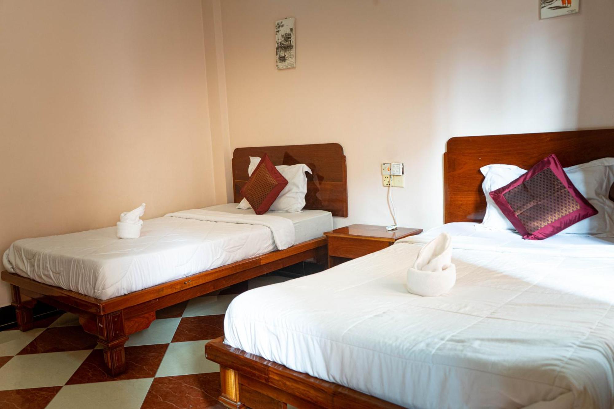 Nawin Palace Guesthouse Phnom Penh Exterior photo